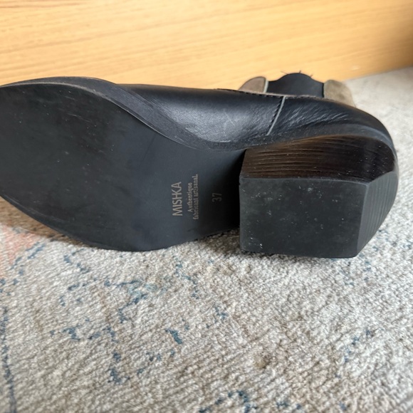 New boots Argentinian  leather and suede. Never worn. - Picture 2 of 4